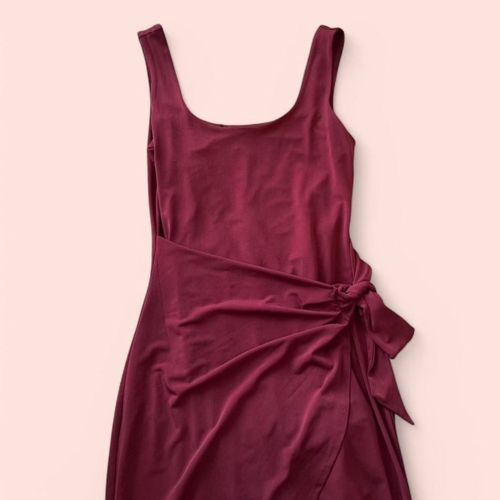 Express Sleeveless Midi Dress in Wine Burgundy